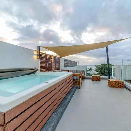 One Bay Residence Unit 15 - Penthouse With Private Roof Top, Jacuzzi And Sea View Grand Baie Exterior foto