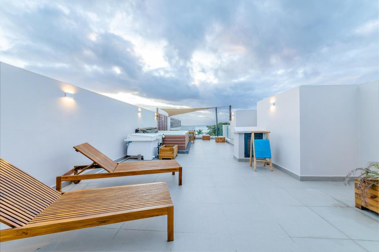 One Bay Unit 15 - Penthouse With Private Roof Top, Jacuzzi And Sea View Grand Baie