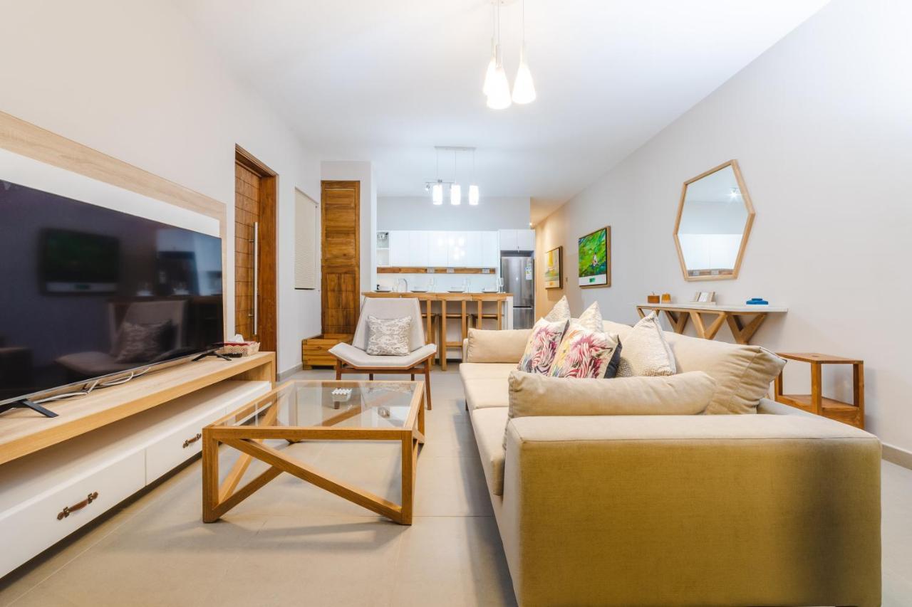 One Bay Unit 15 - Penthouse With Private Roof Top, Jacuzzi And Sea View *