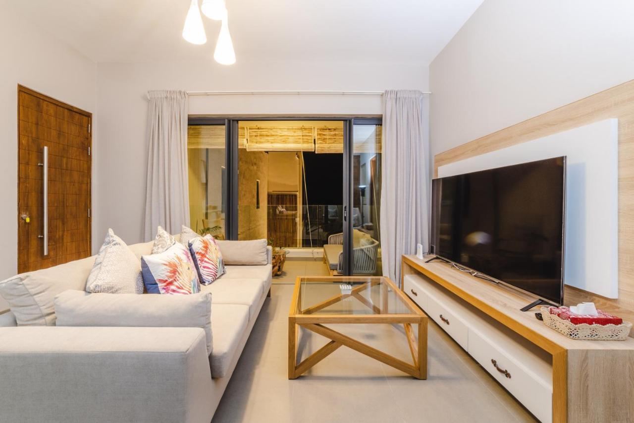 Apartment One Bay Unit 15 - Penthouse With Private Roof Top, Jacuzzi And Sea View Grand Baie